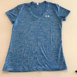 Under armour S blue heathered heat gear vneck top